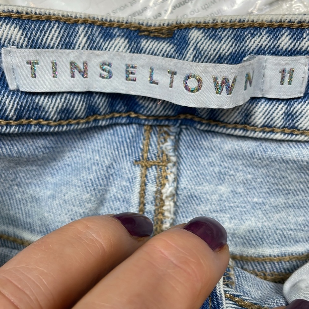 Tinseltown size 11 Distressed Light Blue Women's Jeans - Picture 3 of 4